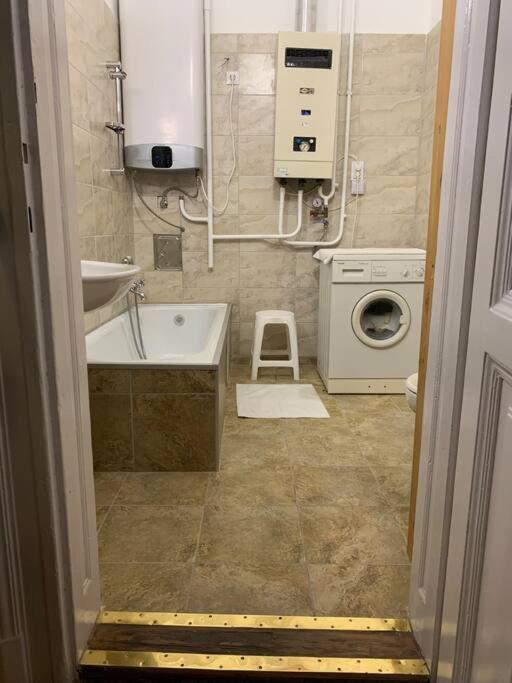Central Location For One Person 부다페스트 외부 사진